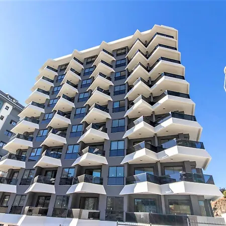 White Sail Spacious 2-bedroom Steps From Yekta Mall In Mahmutlar, Lägenhet Alanya