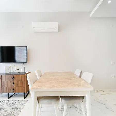 White Sail Spacious 2-bedroom Steps From Yekta Mall In Mahmutlar, * 阿拉尼亚